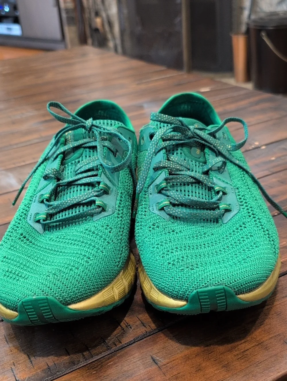 Under Armour Notre Dame HOVR Sonic Sneakers Bluetooth Enabled